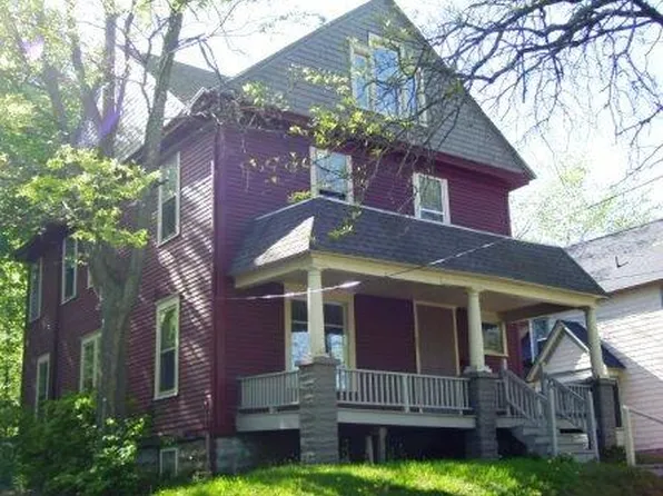 838 Davis St, Kalamazoo, MI 49008