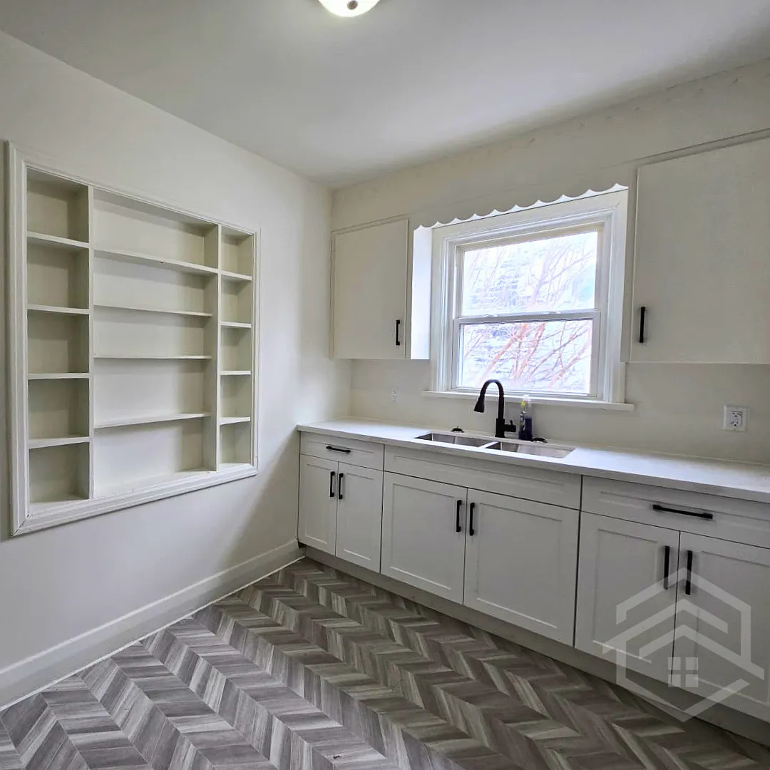 Building Photo - 358 Glebe St #2