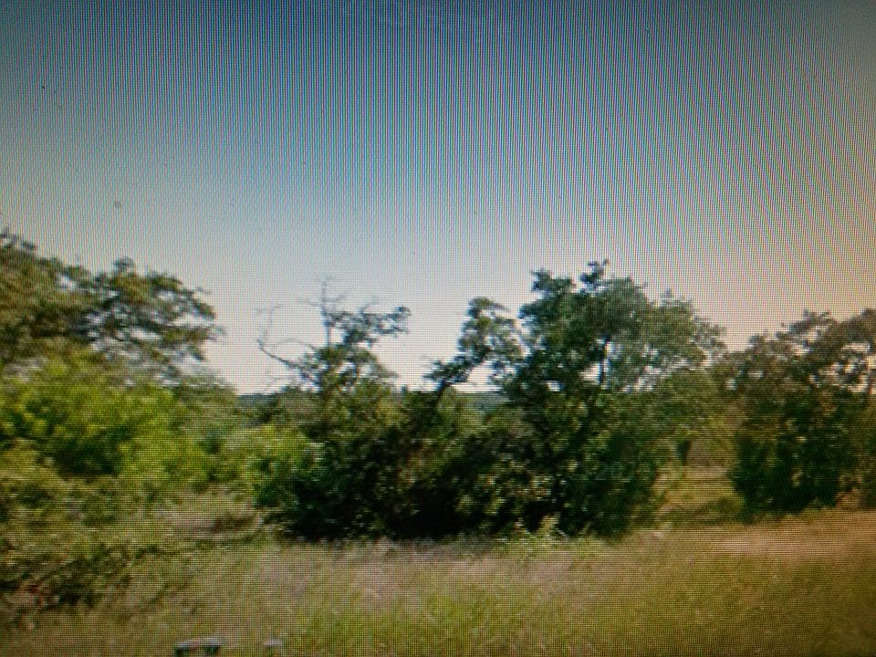 1st image of 220 Salem Dr