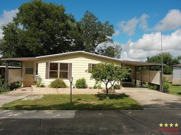 381 Greenhedge Dr, Orange City, FL 32763