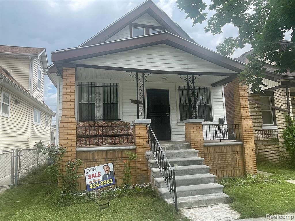 12086 Saint Aubin St, Hamtramck, MI 48212 MLS 20230052820 Zillow