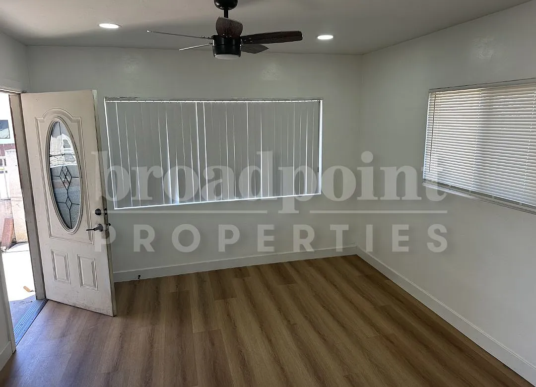 Building Photo - 220 S 29th St #1