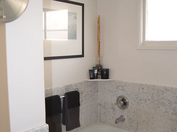 jacuzzi bathtub- Ahhh!
