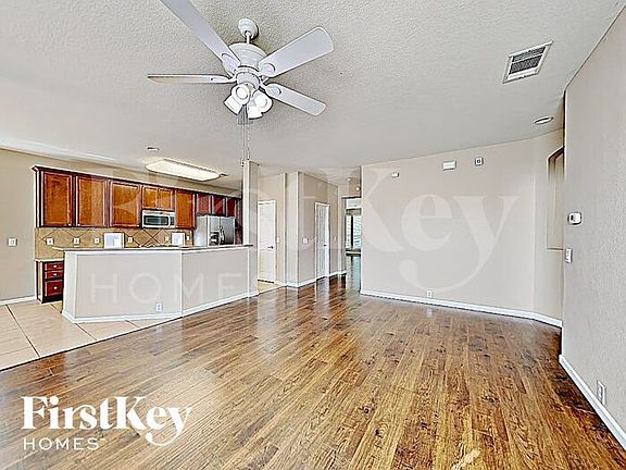 5th image of 15856 Coyote Hill Dr