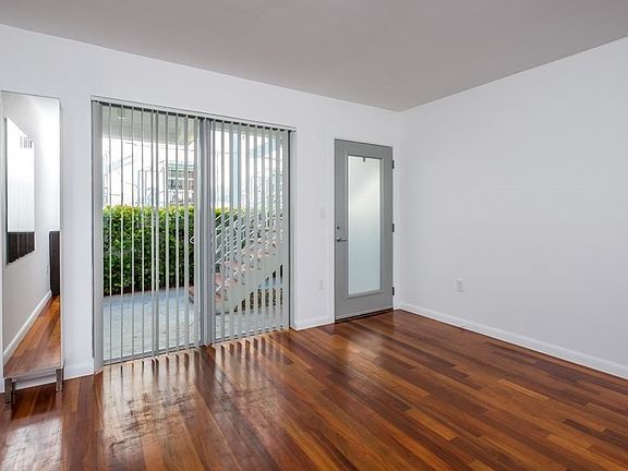 2nd image of 1550 Pennsylvania Ave #1111