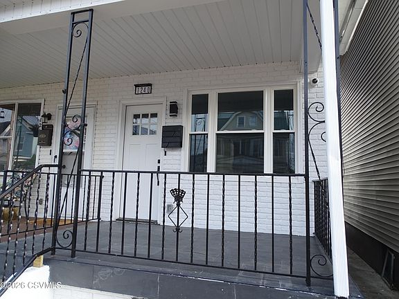 2nd image of 1240 Poplar St