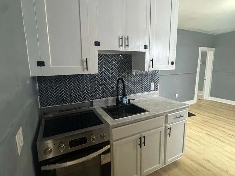 1106 Erie St #4 — Photo 4