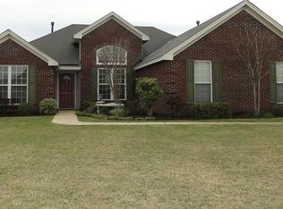 907 Hallwood Ln, Montgomery, AL 36117