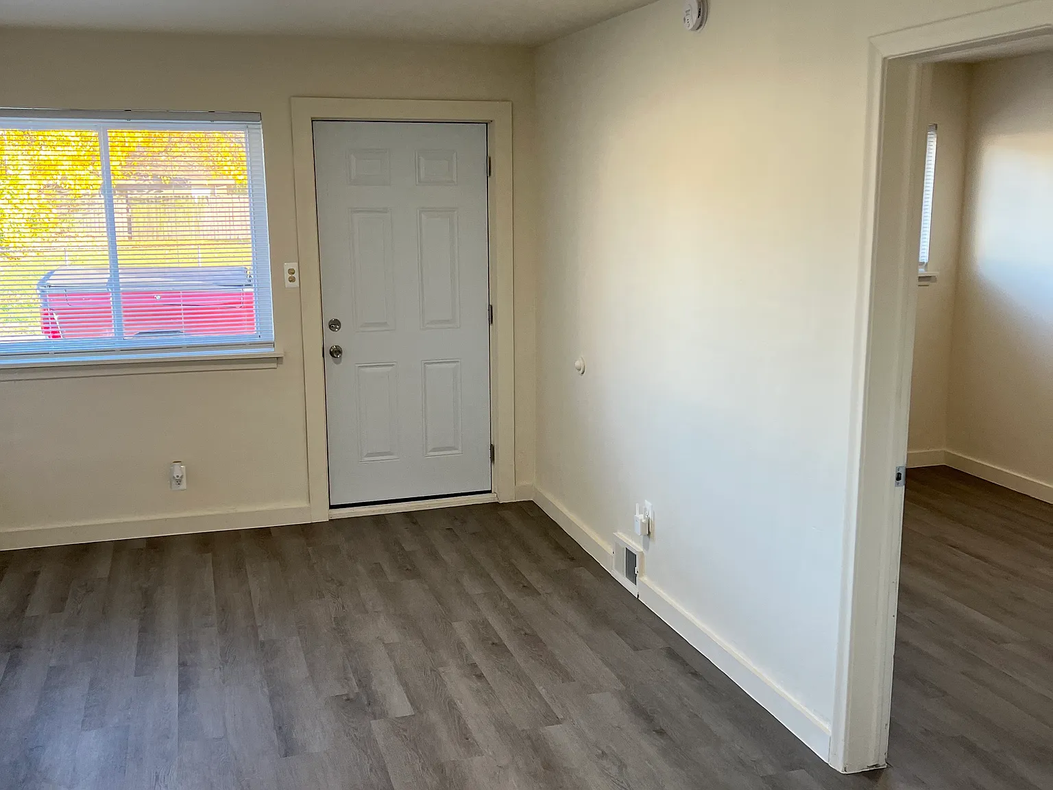 1 bed, 500 sqft, $849 — Photo 3