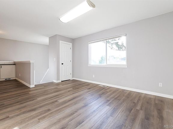 4th image of 2309 Alpine Avenue