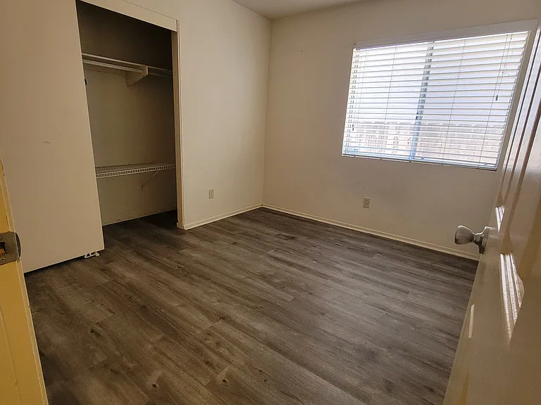 8040 Los Sabalos St — Photo 15