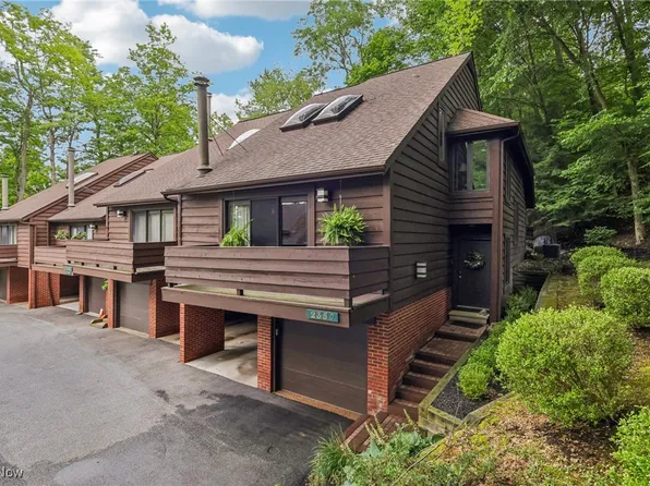 235 Solon Rd APT D, Chagrin Falls, OH 44022