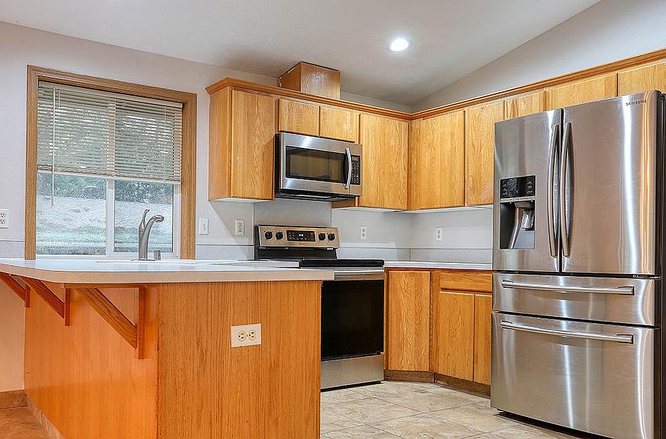 1st image of 14109 NE 81st Cir
