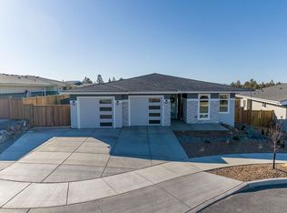 4526 SW Zenith Point Ct, Redmond, OR 97756