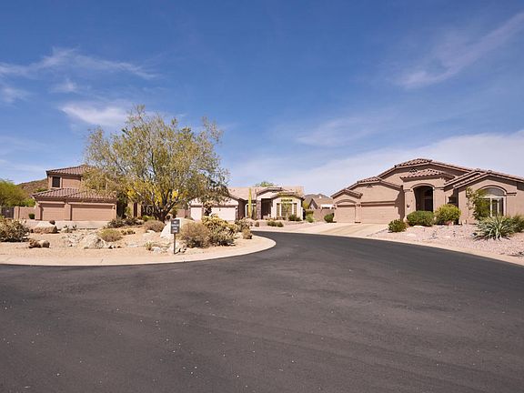2nd image of 3223 N Sagewood Cir
