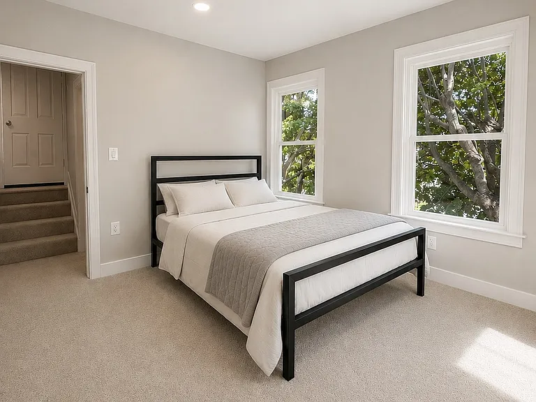 909 Corbett St — Photo 23