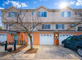 12 Tompkins Pl, Staten Island, NY 10304