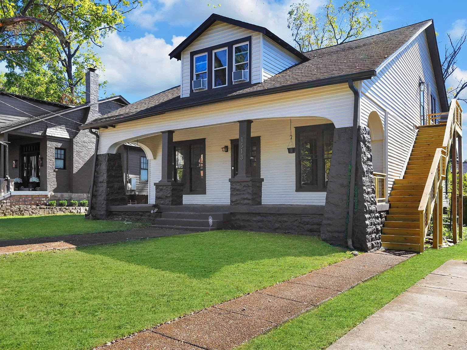 4 bed, 1700 sqft, $3,595 — Photo 2