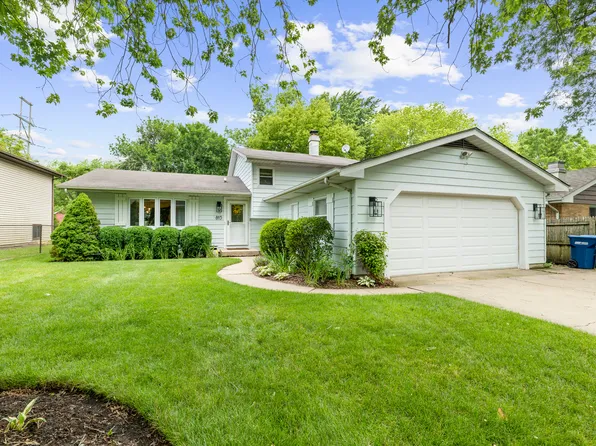 815 Jenkisson Ave, Lake Bluff, IL 60044