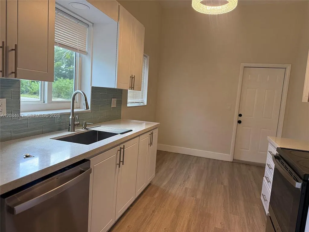 520 SW 5th St, 0 — Photo 2