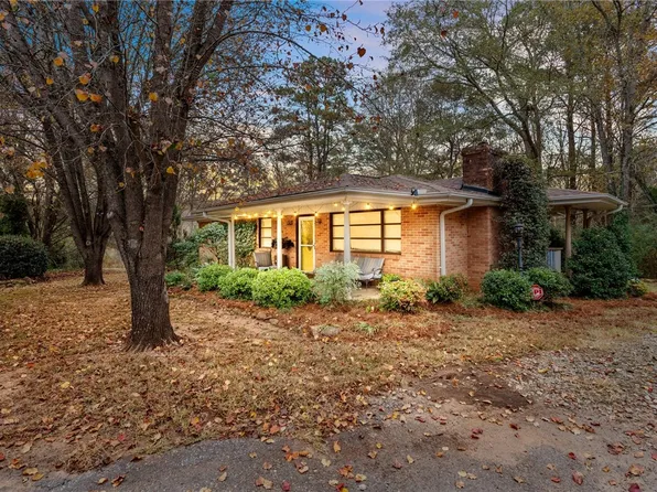 126 Osteen Hill Rd, Piedmont, SC 29673