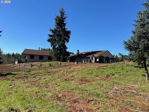 3rd image of 13707 NW Bishop Rd