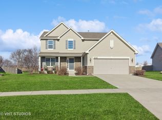 1232 Wildflower Cir, Shorewood, IL 60404