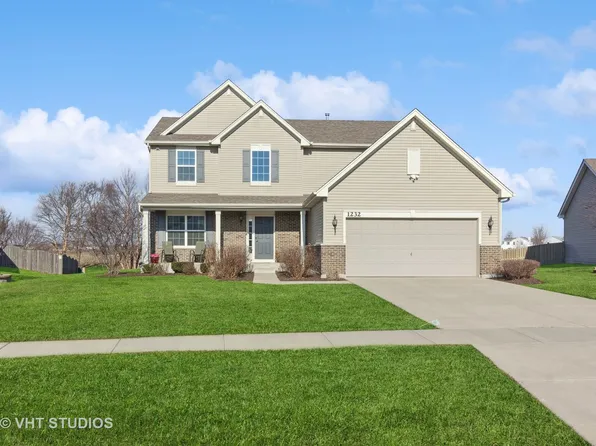 1232 Wildflower Cir, Shorewood, IL 60404