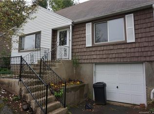 49 Bee St, Meriden, CT 06450