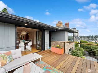 2626 W Lynn St, Seattle, WA 98199