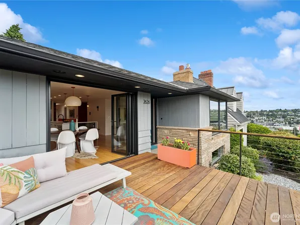 2626 W Lynn Street, Seattle, WA 98199