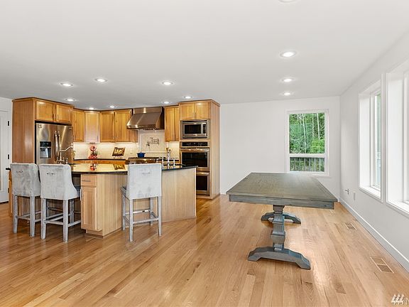 3rd image of 3635 Tall Cedar Ln
