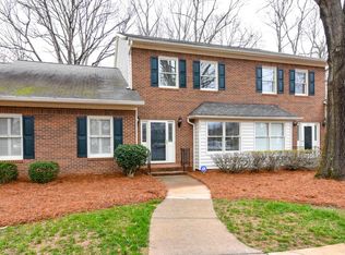 1820 Oakcrest Ct, Winston Salem, NC 27106