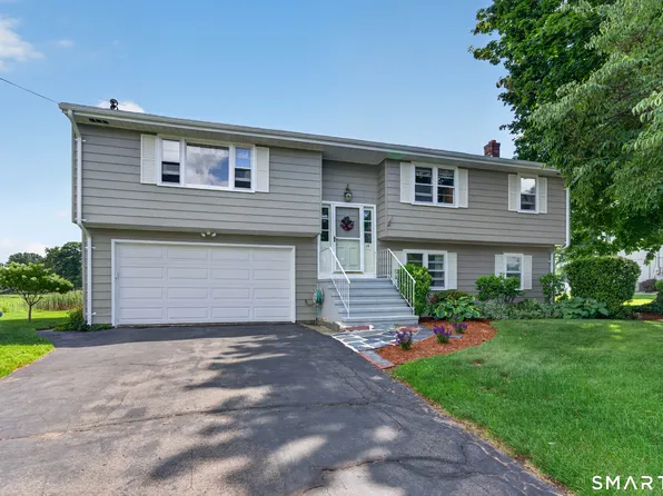 16 Driscoll Road, Branford, CT 06405