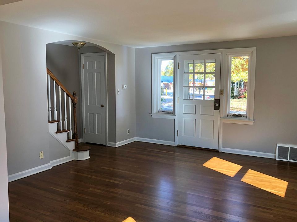 1st image of 2118 23rd St