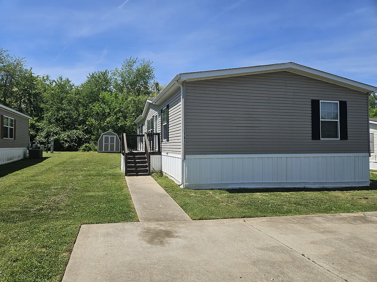 outside of home - 750 Dunlop Ln #229