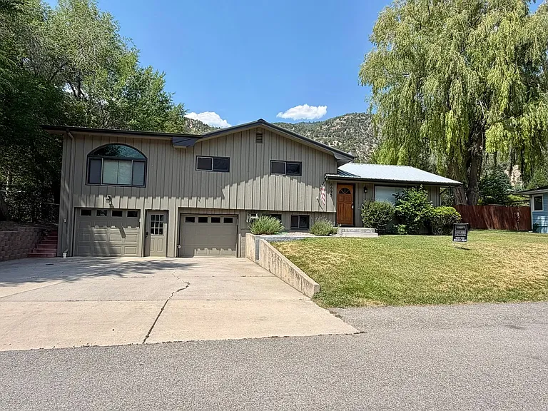 95 Chapparral Cir — Photo 1