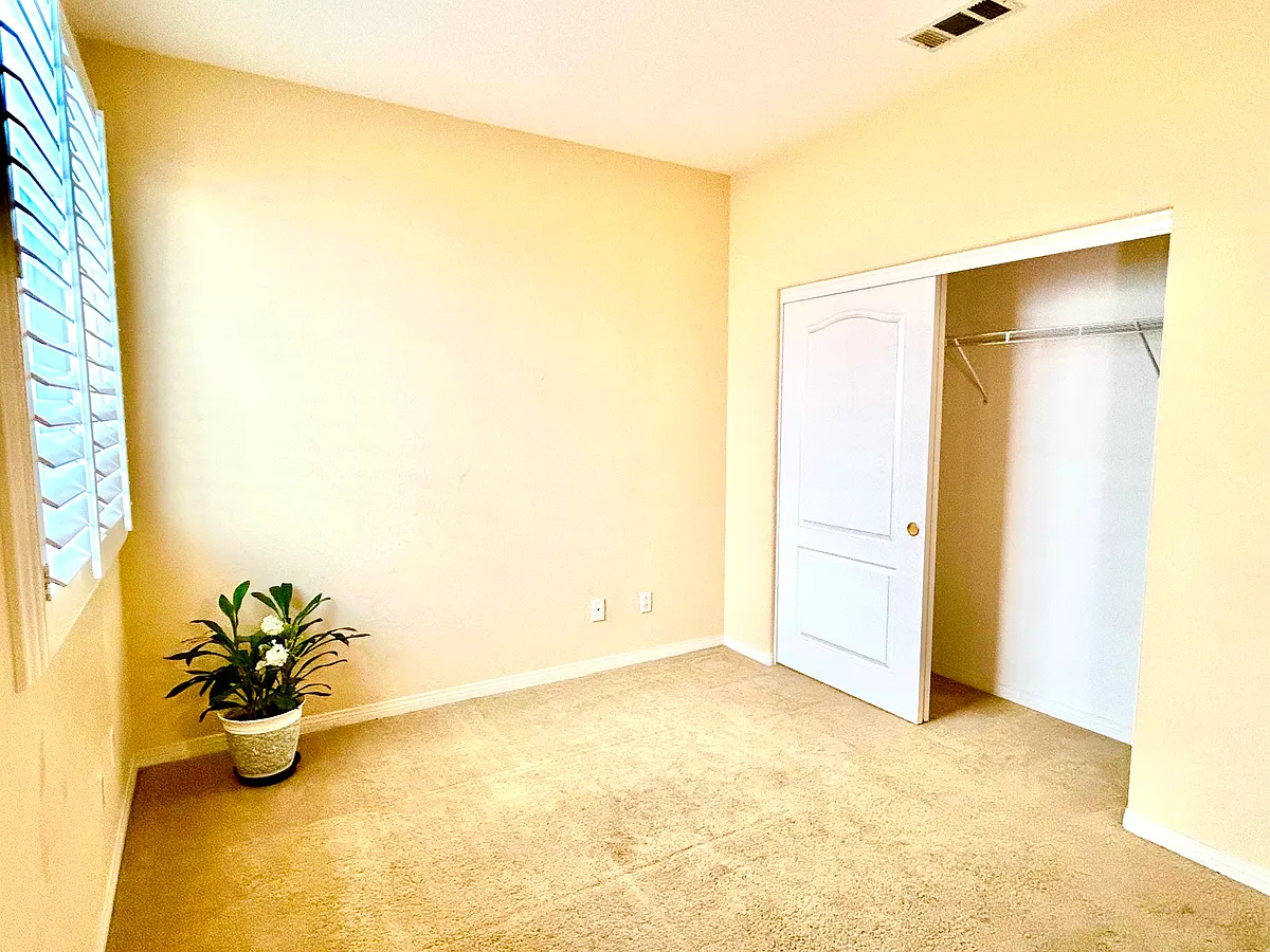 Room # 2 - 13776 Coldwater Ct