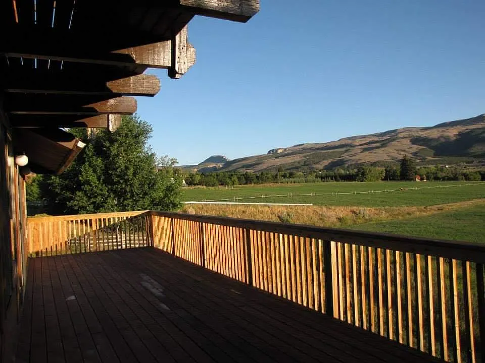 4 bed, 2450 sqft, $2,200 — Photo 3