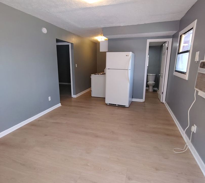 1st image of 1530 & 1540 Elm St #4