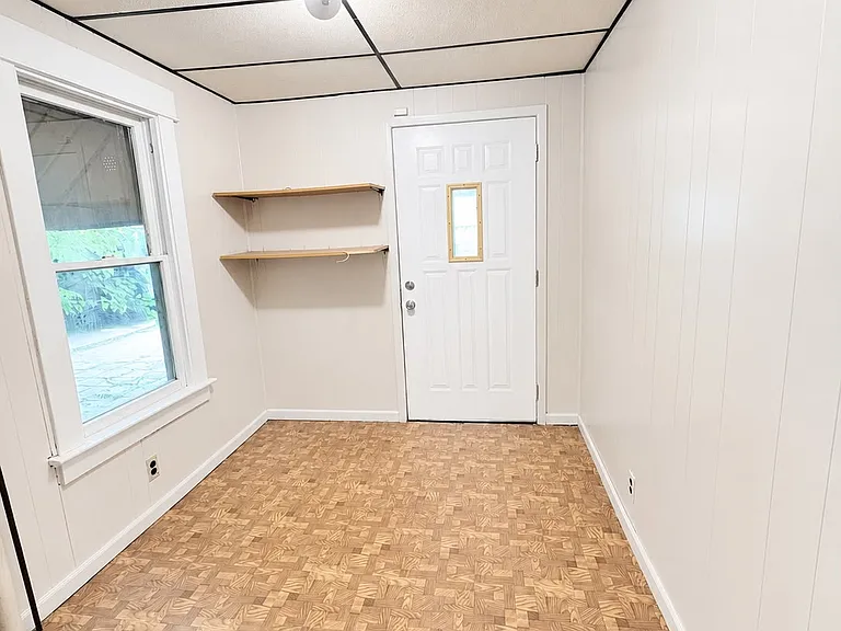 1727 Marne Ave — Photo 15