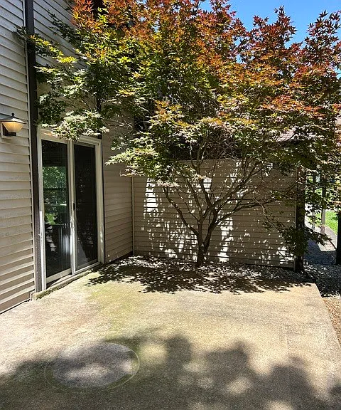 446 Down Hill Dr — Photo 13