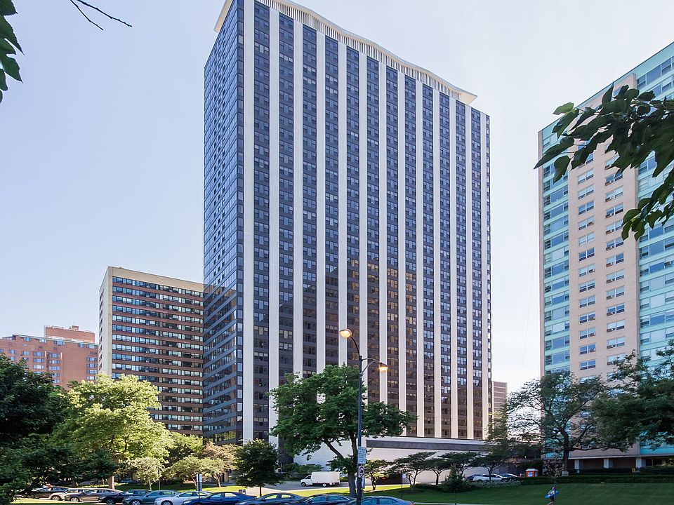 1st image of 3150 N Lake Shore Dr APT 30F