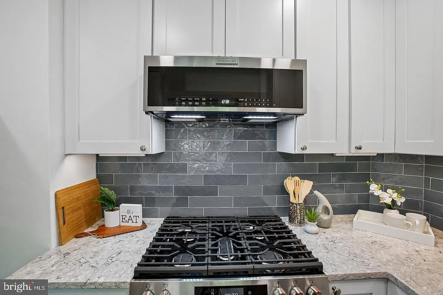 1 bed, 1.0 bath, 750 sqft, $2,150 — Photo 2