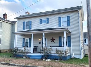 521 Spring St, Latrobe, PA 15650