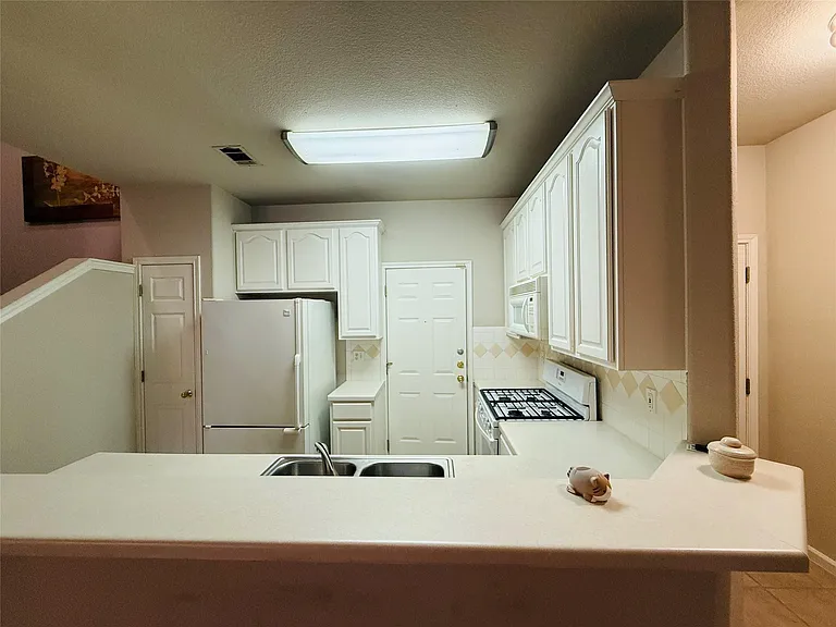 2100 Pipers Field Dr #55 — Photo 13