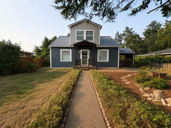 1670 N Davis St, Cornelius, OR 97113