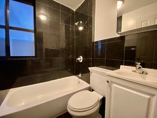 Rented by Corcoran | media 23