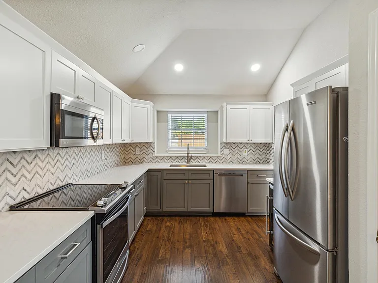 4305 Durango Ln — Photo 9