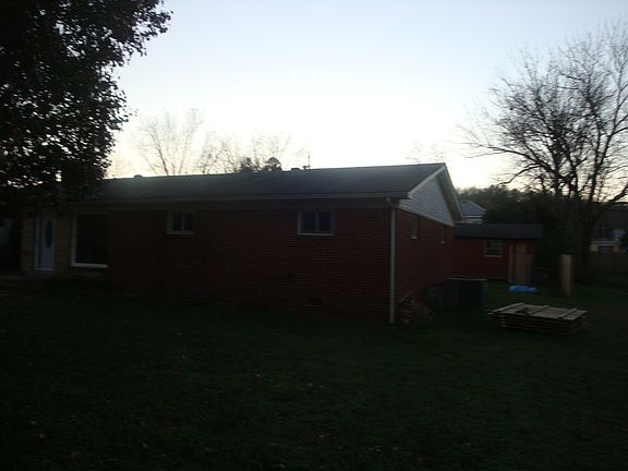 5th image of 616 Green River Dr S #0